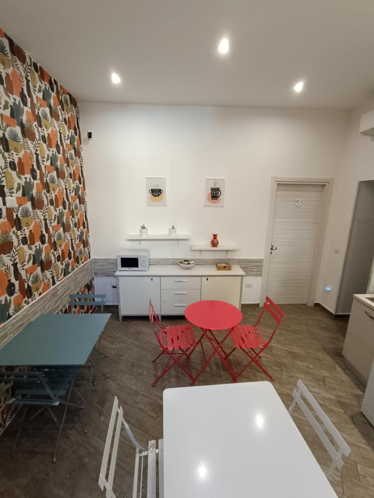 B&B Da Ary Colorful Rooms Napoli Ngoại thất bức ảnh